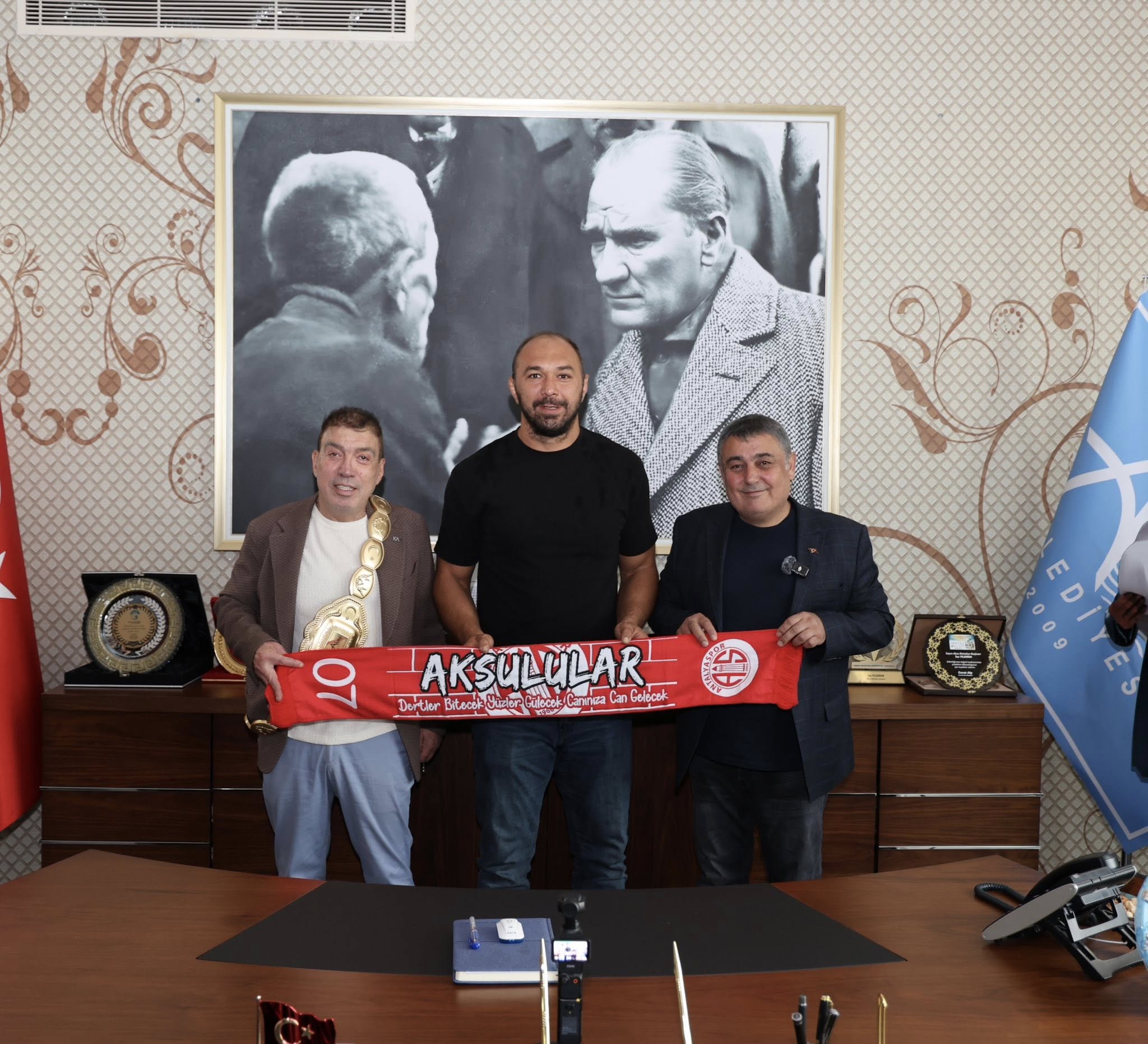 Başpehlivan Ali Gürbüz Aksu Belediyesi Adına Güreşecek.