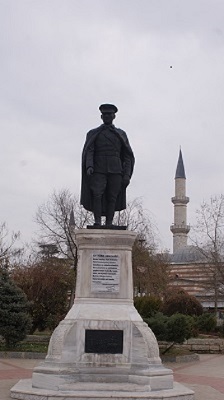 Atatürk Anıtı (Gazi Heykeli)