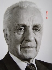 Oktay Aslanapa (1914-2013)