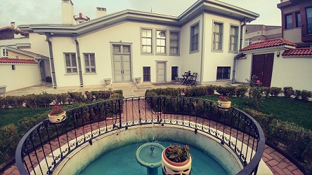 Bahai Evi